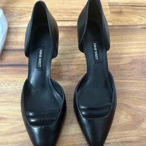 Nine West Black Heels Sleek and Versatile
